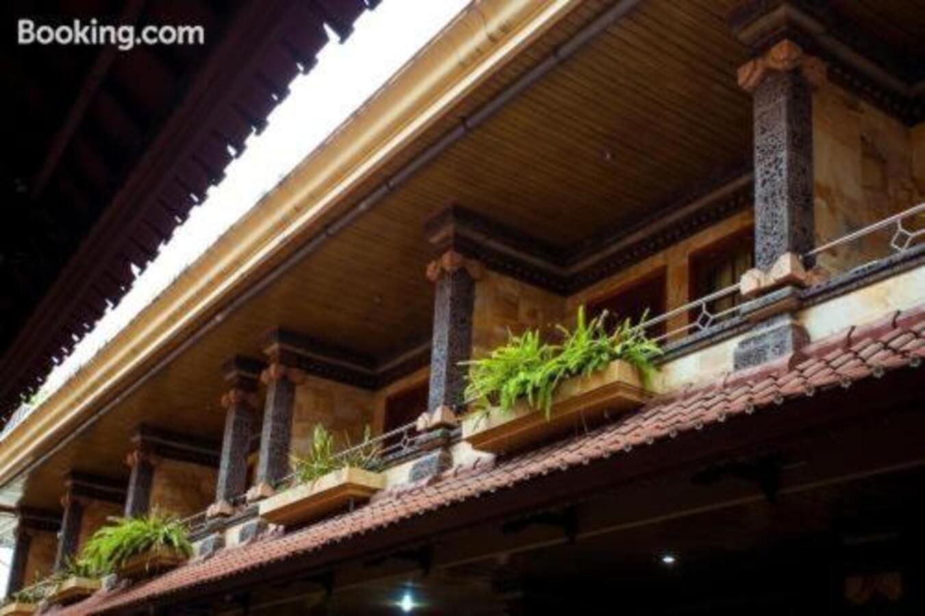 Segara Sadhu Inn Kuta By Ecommerceloka Buitenkant foto