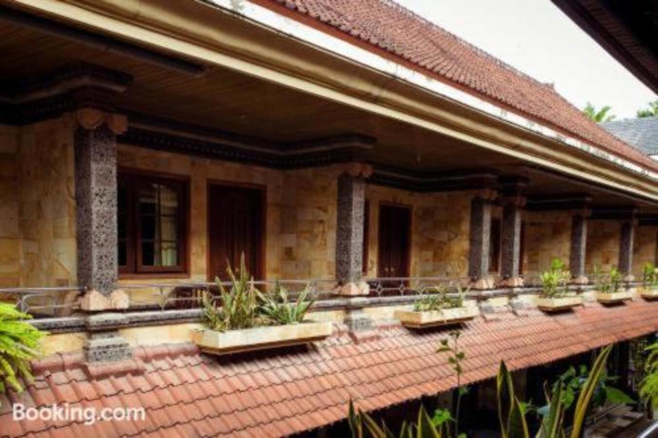 Segara Sadhu Inn Kuta By Ecommerceloka Buitenkant foto