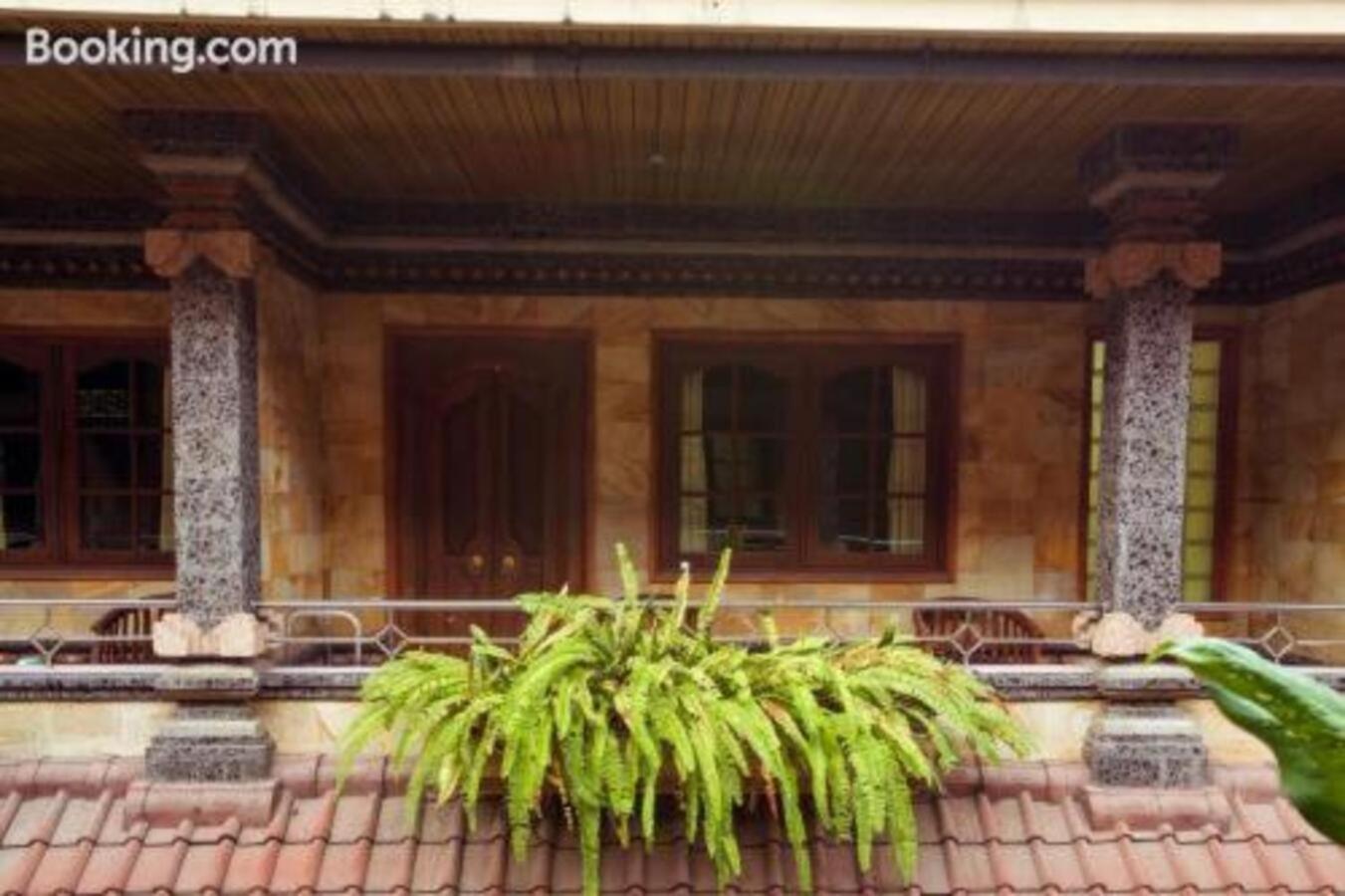 Segara Sadhu Inn Kuta By Ecommerceloka Buitenkant foto